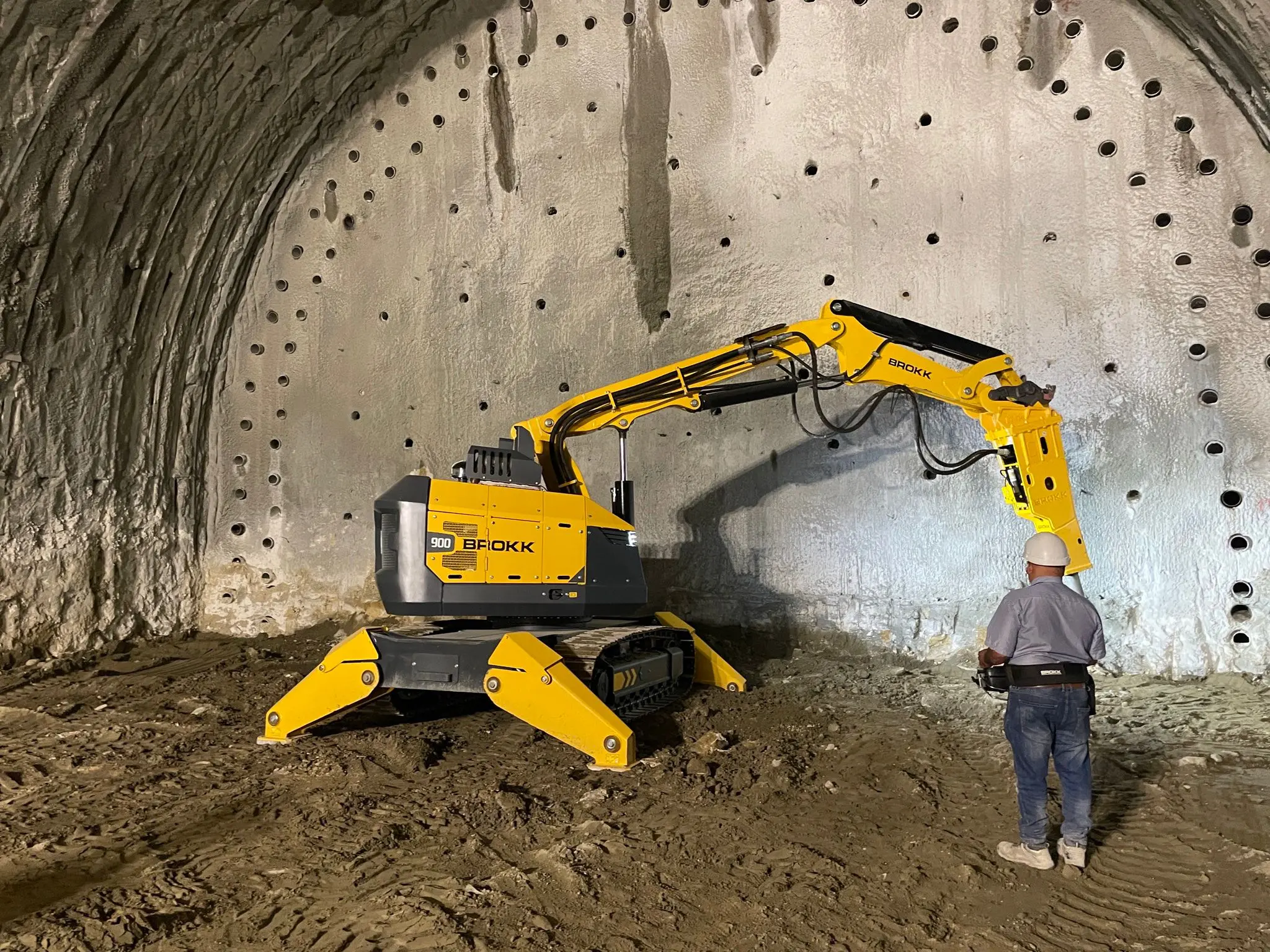 Mining and drilling rigs, hydraulic attachments, robotic demolition